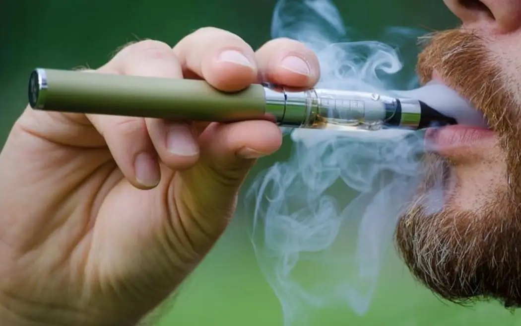 do e cigarettes smell The risks of vape pens' secondhand aerosols