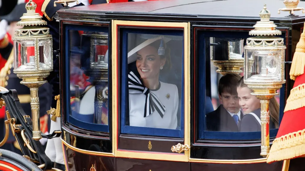 Catherine was all smiles on her way to Horse Guards Parade