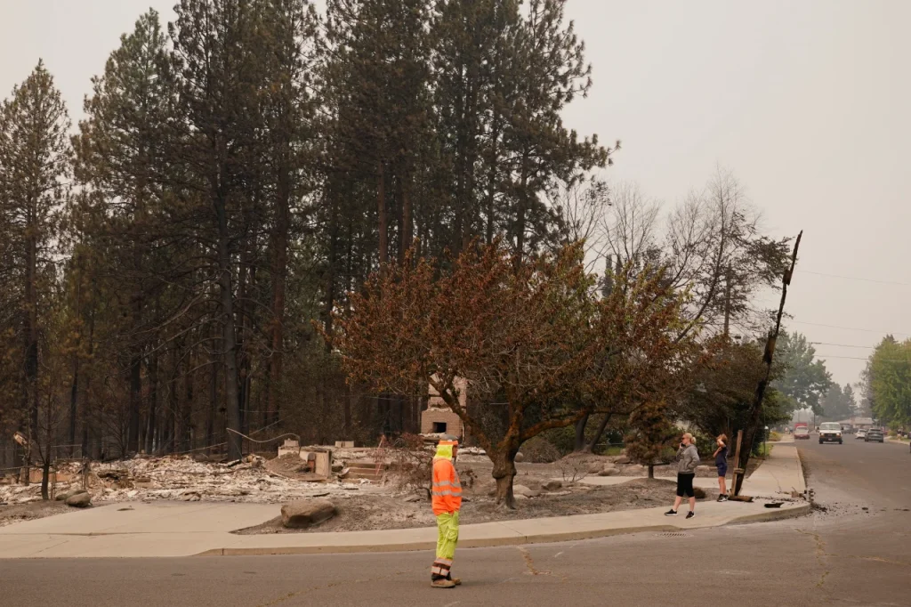 2026-08-02t202604z-2065657400-rc2kqmayecc4-rtrmadp-3-usa-wildfires-washington